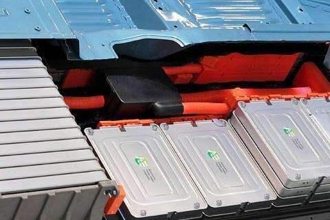 娄底高价UPS蓄电池回收-上门回收铅酸蓄电池-叉车蓄电池回收